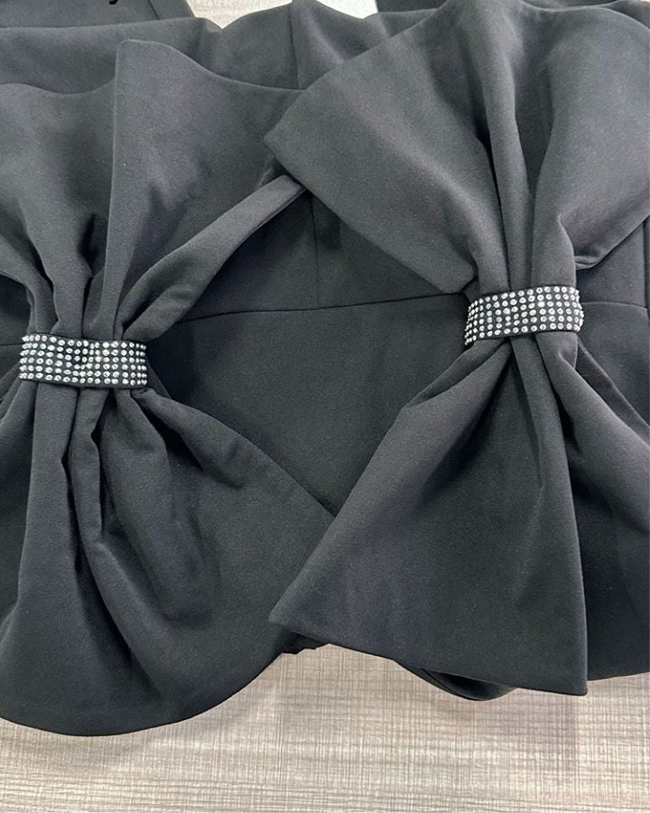 jumpsuit-damen-elegante-schleife-schulter-v-ausschnitt-ruckenfrei-weites-bein-schwarz-farbe